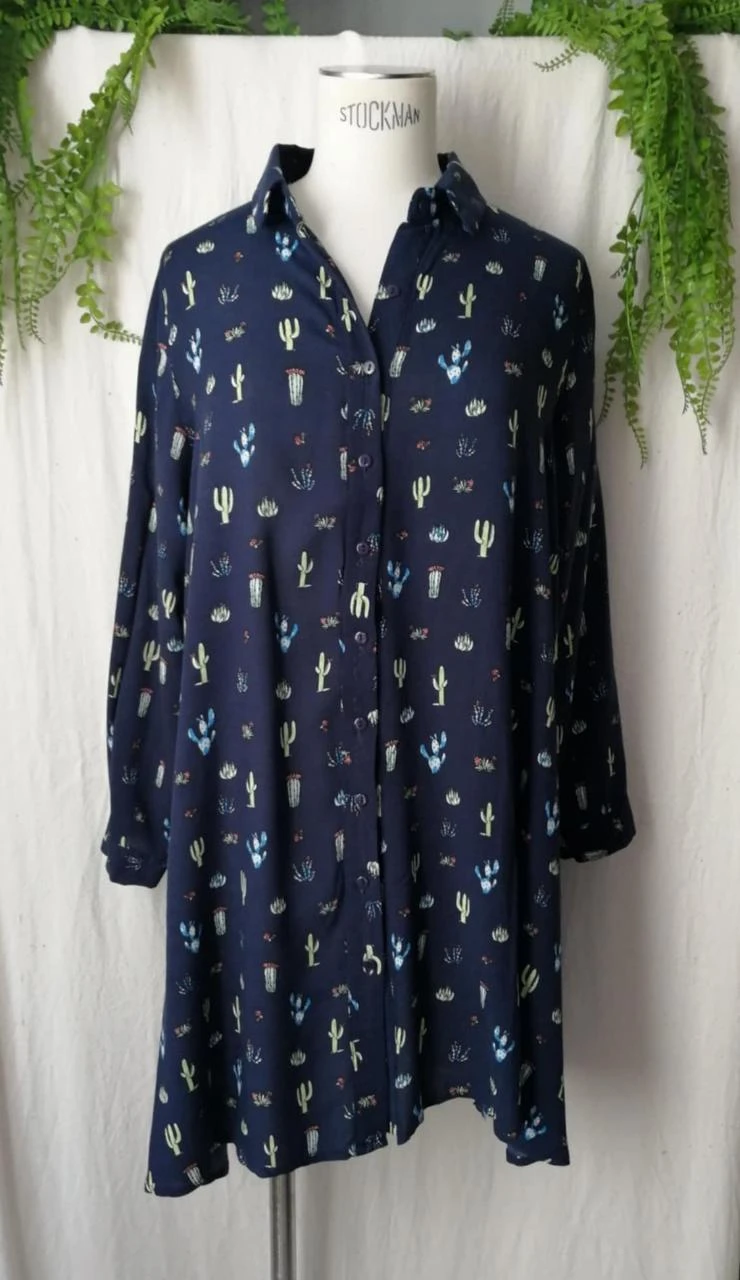 Robe chemise entièrement boutonnée marine imprimé cactus fantaisie "Goa"